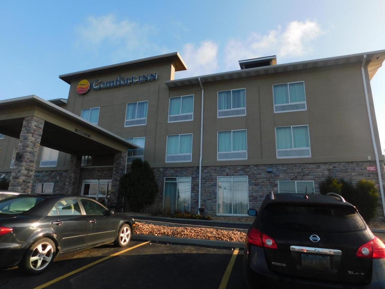 Comfort Inn St. Clairsville Eksteriør billede