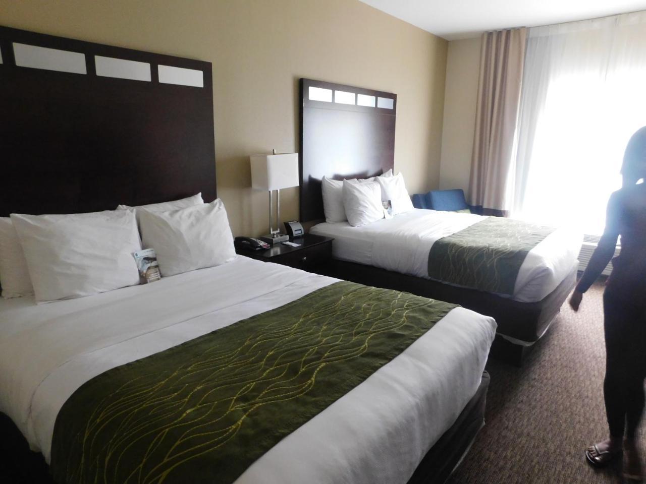 Comfort Inn St. Clairsville Eksteriør billede